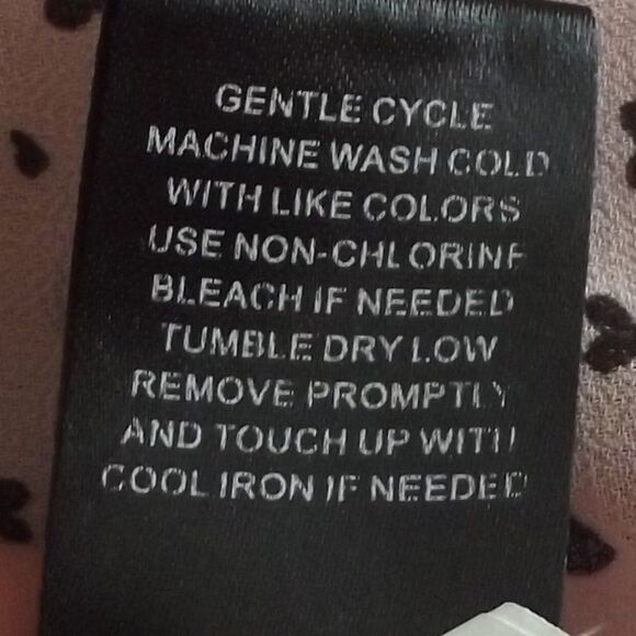 TORRID Shirt-Dress, 2/2X, Pink, Black Hearts, 3/4 Tab Sleeve, Semi-sheer, V-neck - Picture 12 of 14